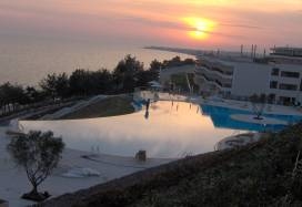 Piscina Center