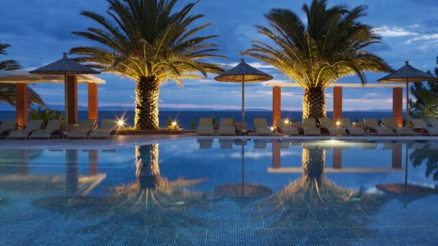 Piscina Center | Πισίνα Βράδυ Φωτισμός